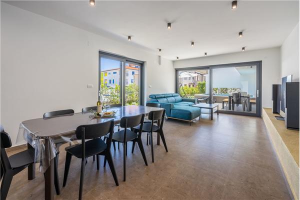 House K1, for 8 persons