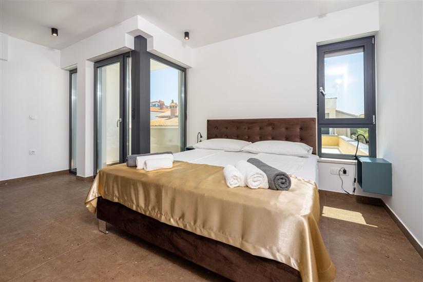 House K1, for 8 persons