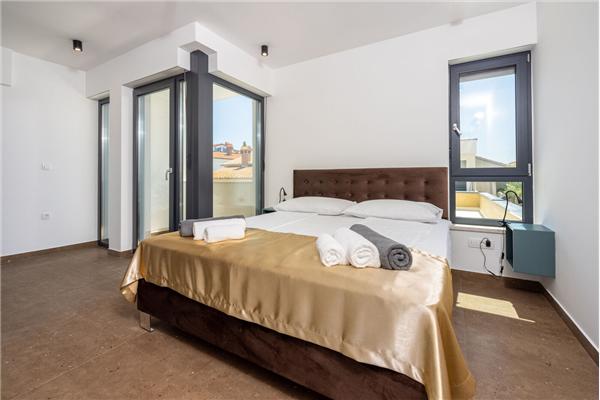 House K1, for 8 persons