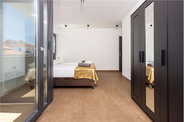 House K1, for 8 persons