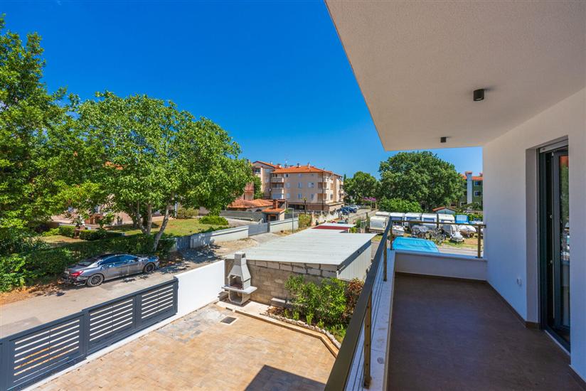 House K1, for 8 persons