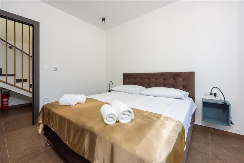 House K1, for 8 persons