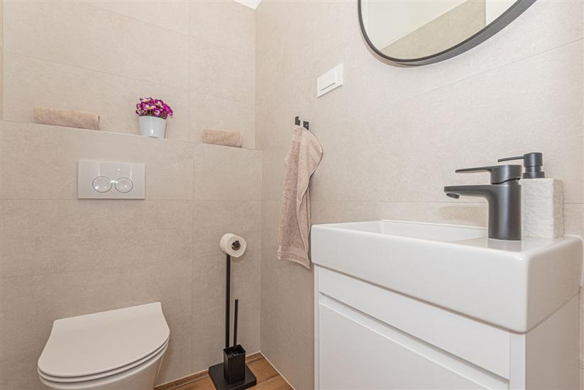 House K2, for 8 persons