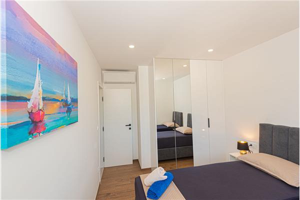 House K2, for 8 persons