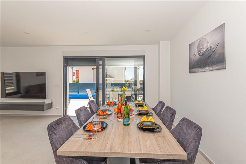 House K2, for 8 persons