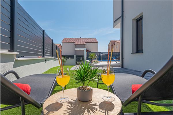 House K2, for 8 persons