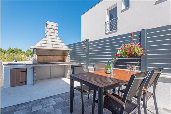 House K2, for 8 persons