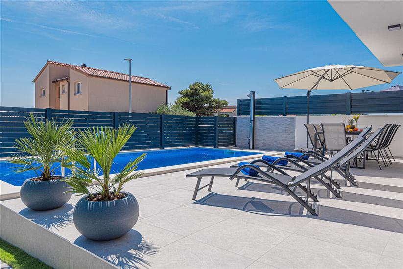 House K2, for 8 persons