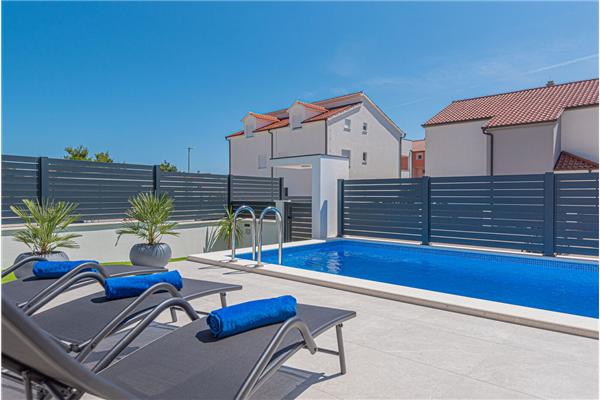 House K2, for 8 persons