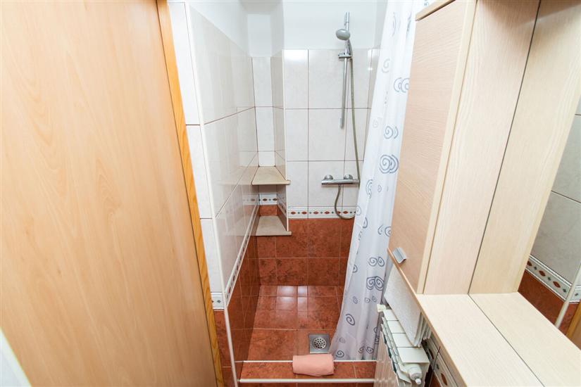 Apartman A1, na 5 osebe