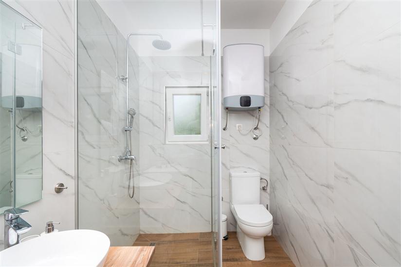 Hiša K1, na 6 osebe