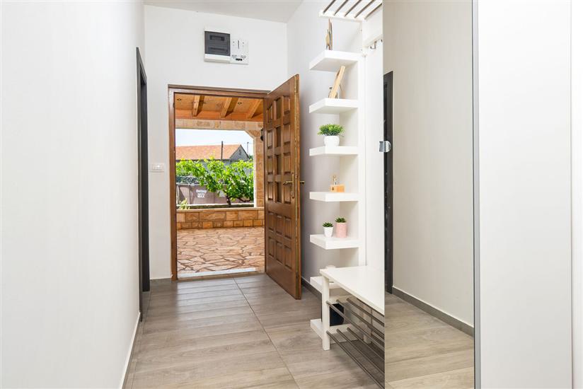 Hiša K1, na 6 osebe