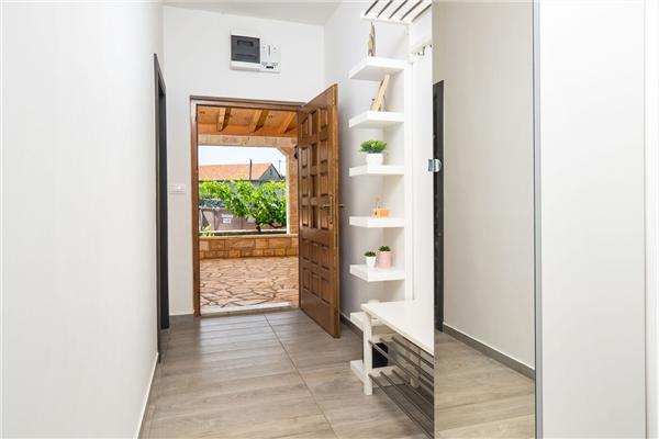 Hiša K1, na 6 osebe