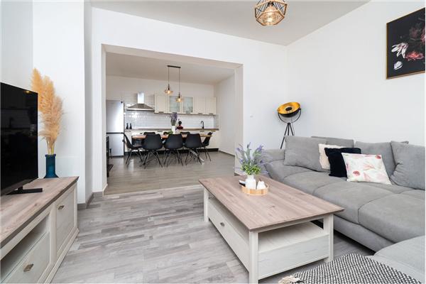 Hiša K1, na 6 osebe