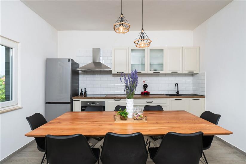 Hiša K1, na 6 osebe