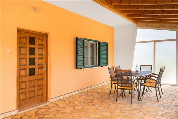 Hiša K1, na 6 osebe