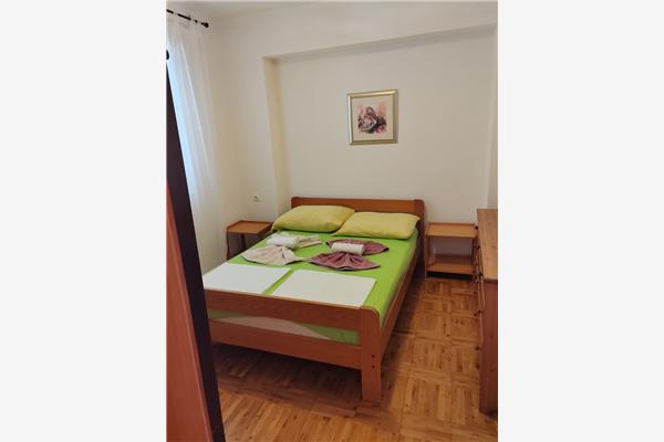 Apartment A1, for 5 persons