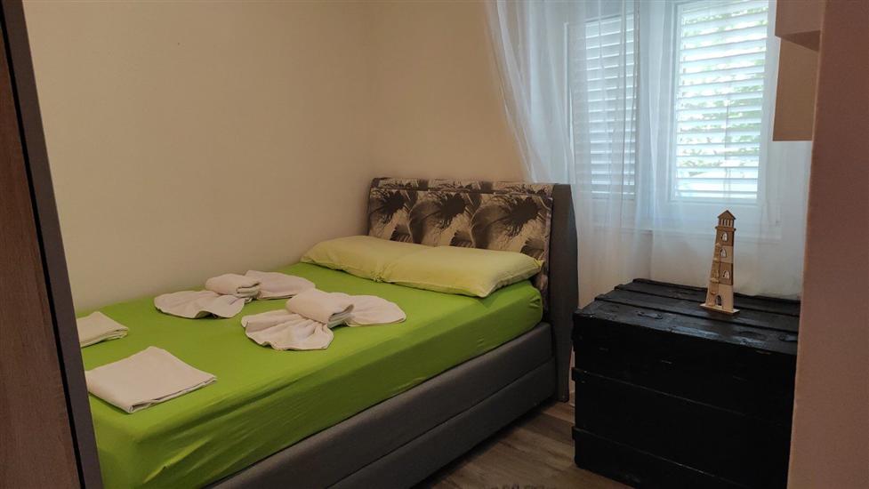 Apartment A1, for 5 persons
