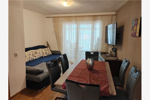 Apartment A1, for 5 persons