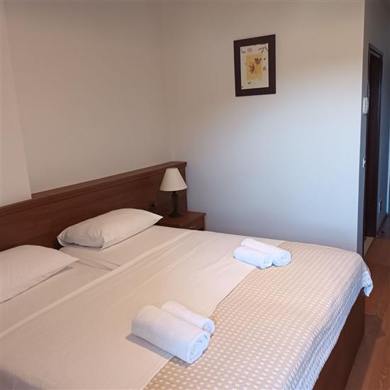 Room S24, for 2 persons