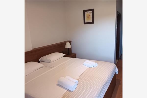 Room S24, for 2 persons