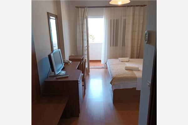 Room S24, for 2 persons