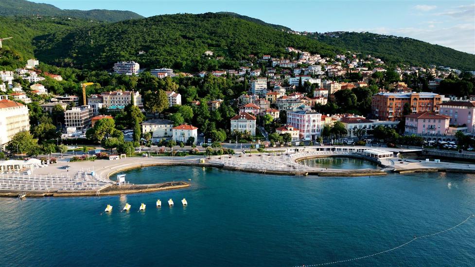 Apartment Carmen Opatija