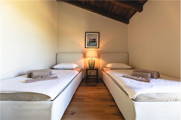 House K1, for 8 persons