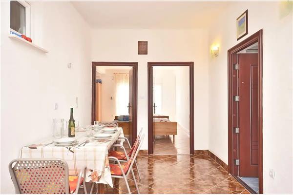 House K1, for 8 persons