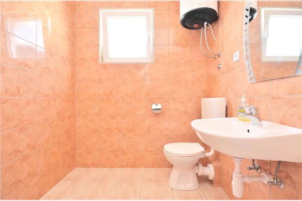 House K1, for 8 persons