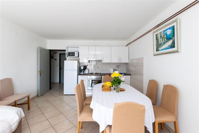 Apartment A2, for 7 persons