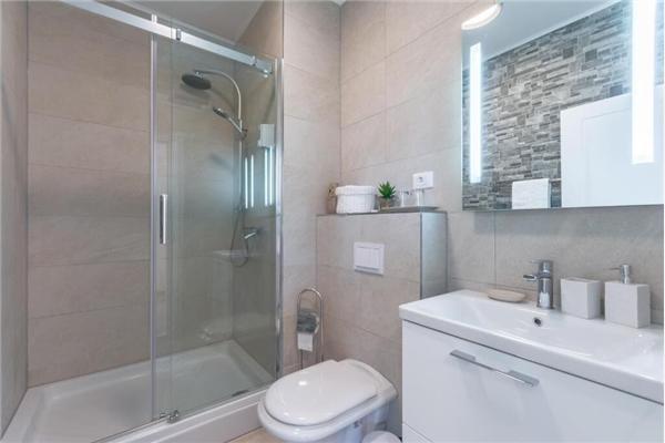 Room S3, for 2 persons