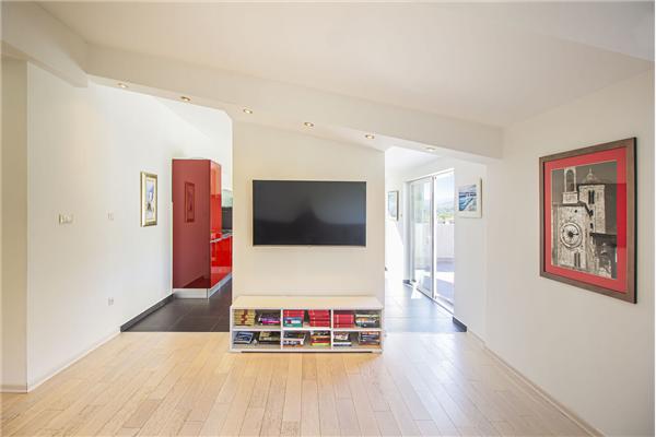 House K1, for 11 persons