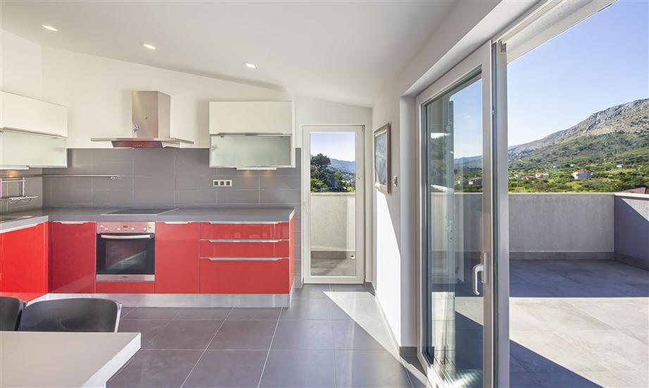 House K1, for 11 persons