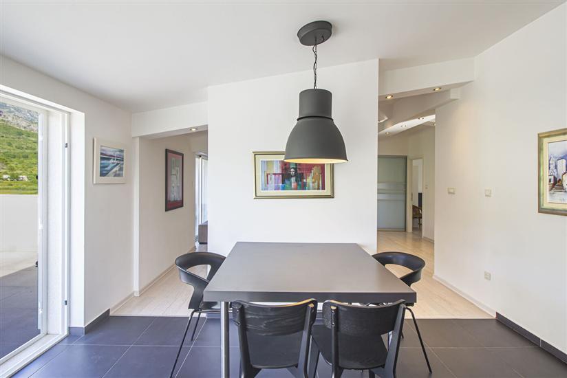 House K1, for 11 persons