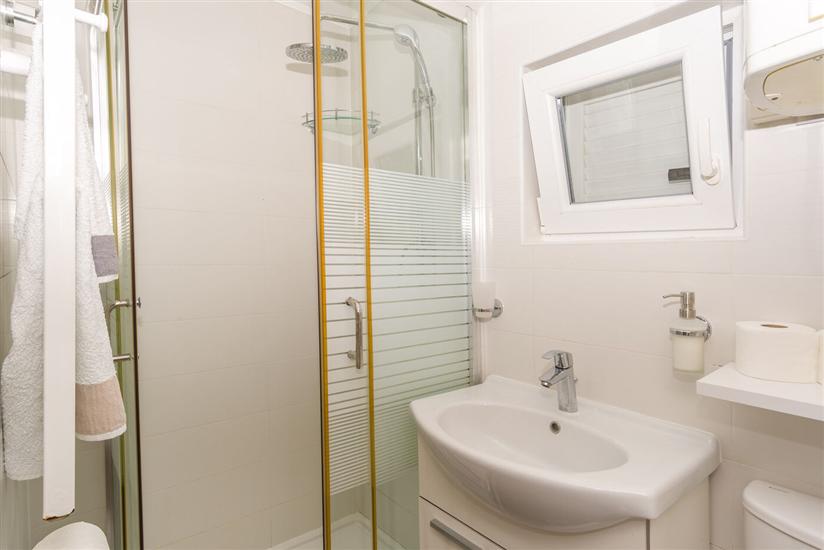 Apartment A2, for 3 persons