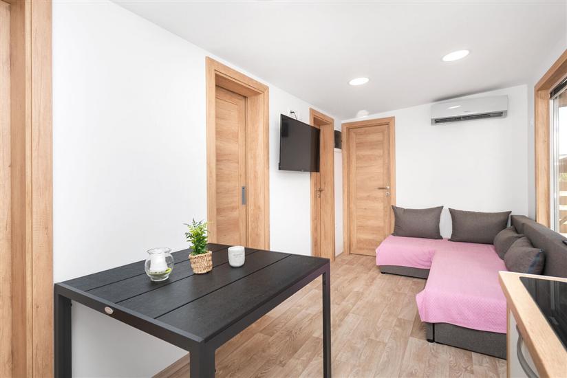 House K4, for 8 persons