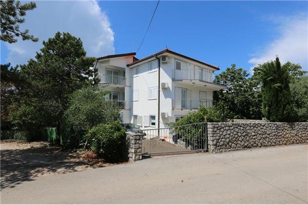 Apartment A1, for 5 persons