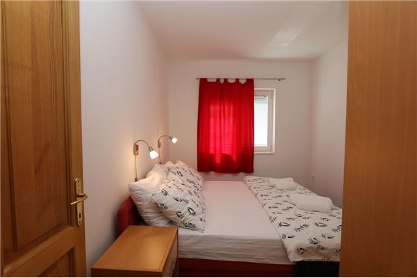 Apartment A1, for 5 persons
