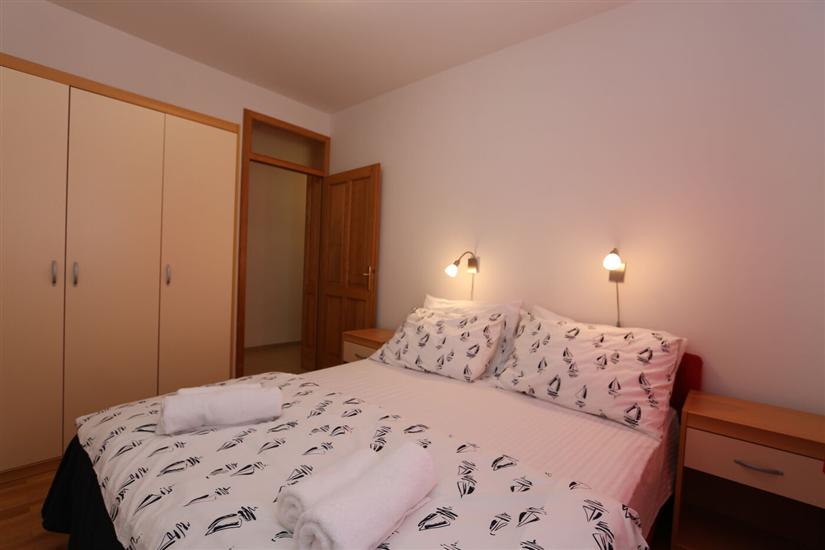 Apartment A1, for 5 persons