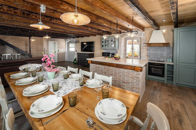 House K1, for 12 persons