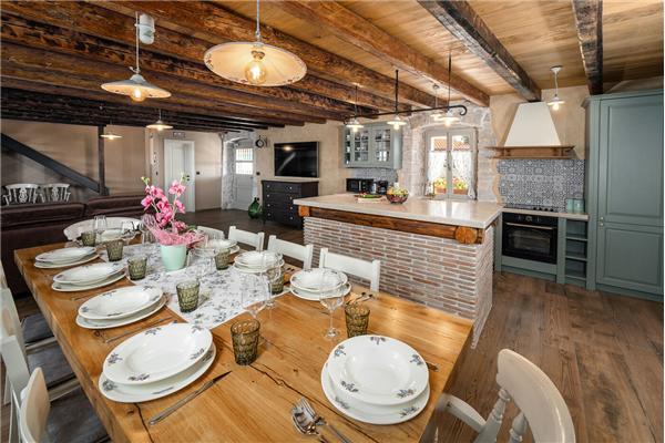 House K1, for 12 persons