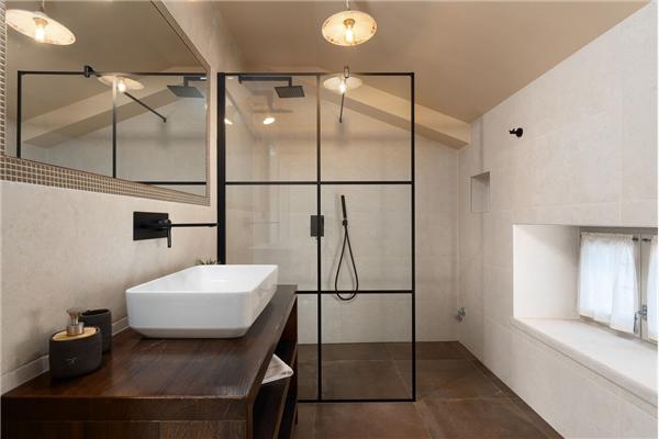 House K1, for 12 persons