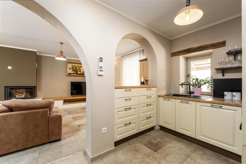 House K1, for 12 persons