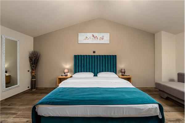 House K1, for 12 persons