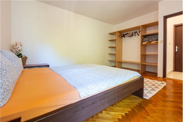 Appartement A1, pour 10 personnes