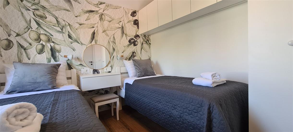 Apartment A2, for 6 persons