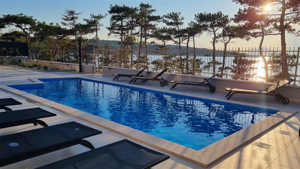 Apartment A12, for 4 persons