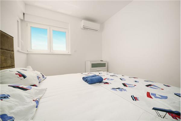 Apartment A4, for 6 persons