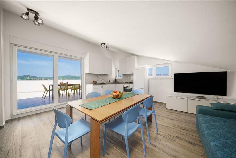 Apartment A4, for 6 persons